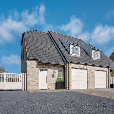 Modern Holiday Home In De Haan With Garden Экстерьер фото