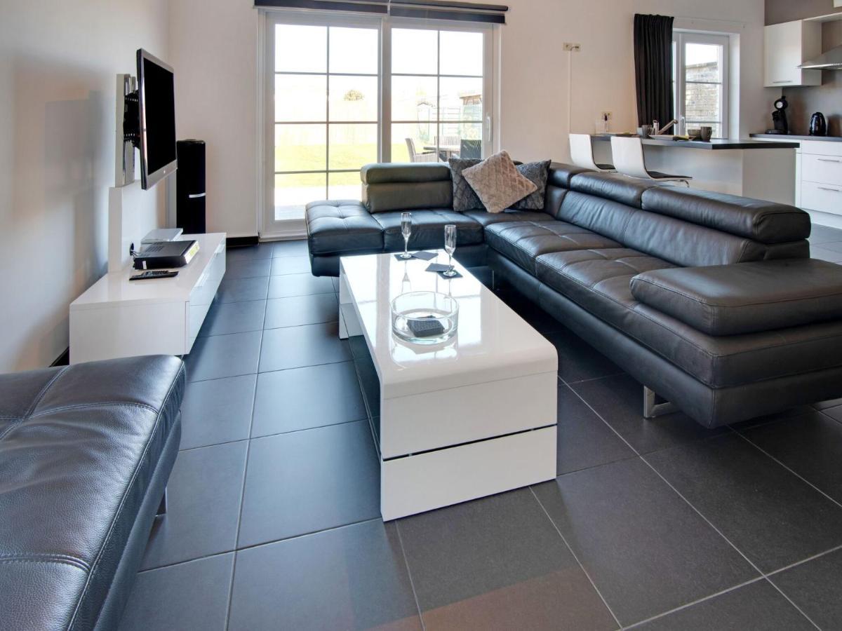 Modern Holiday Home In De Haan With Garden Экстерьер фото